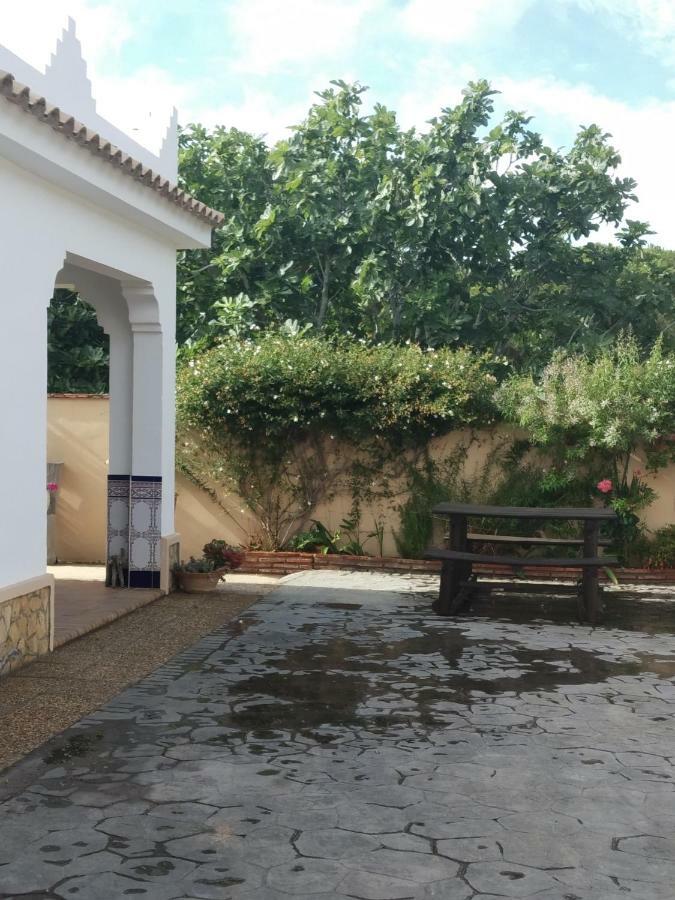 فيلا La Orquidea Morada كونيل ذي لا فرونتيرا المظهر الخارجي الصورة